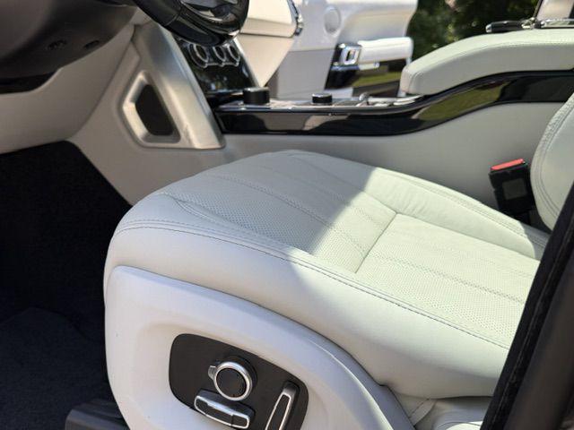 2016 Land Rover Range Rover Image 54