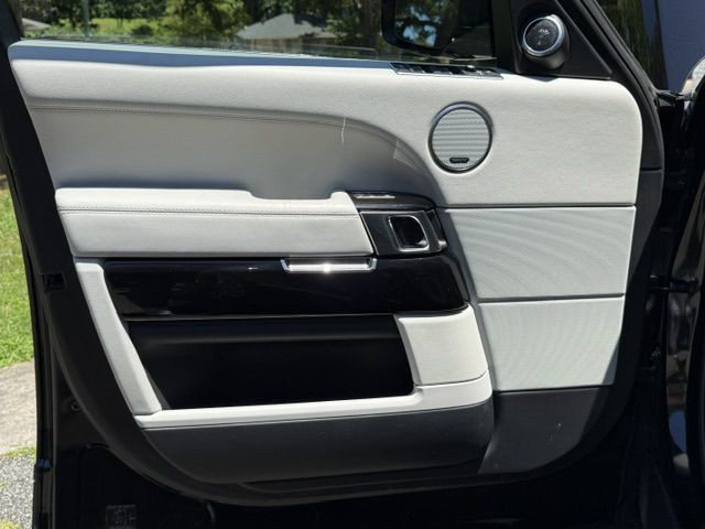 2016 Land Rover Range Rover Image 57