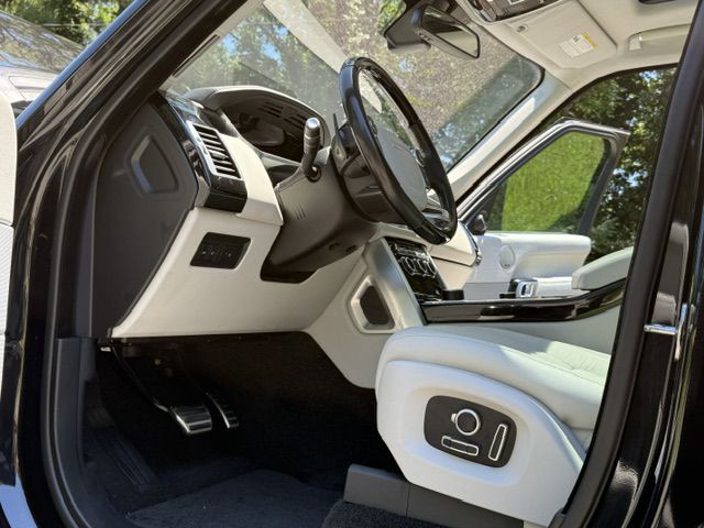 2016 Land Rover Range Rover Image 58