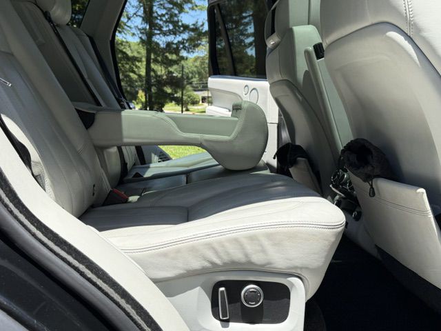 2016 Land Rover Range Rover Image 61