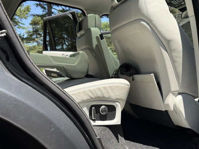 2016 Land Rover Range Rover Image 63