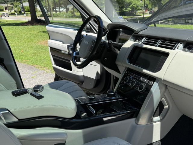 2016 Land Rover Range Rover Image 67
