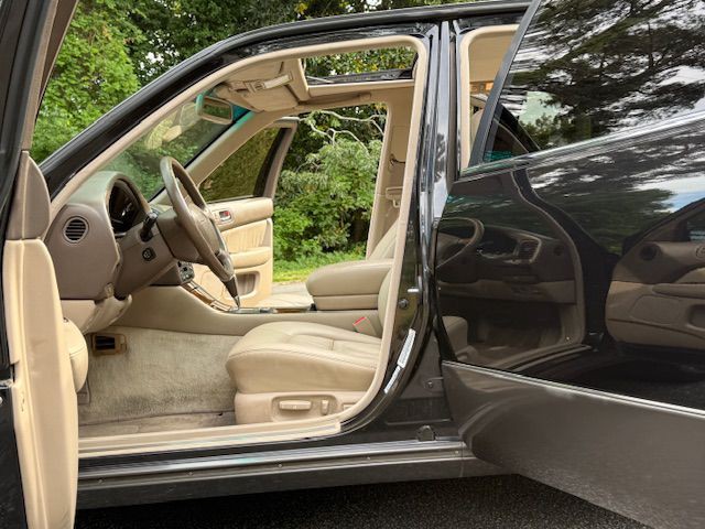 1995 Lexus LS Image 15