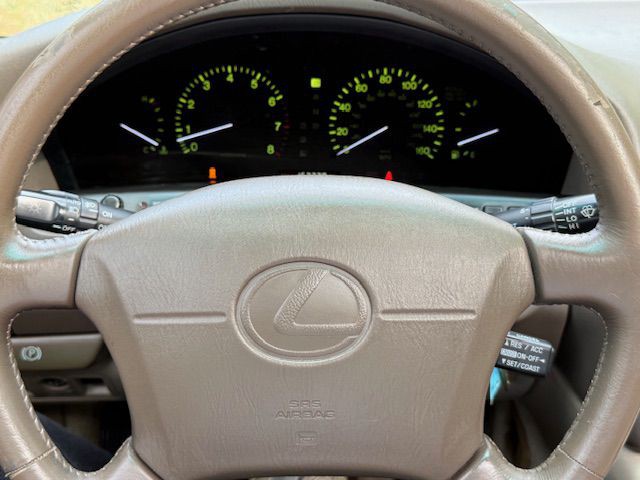 1995 Lexus LS Image 23