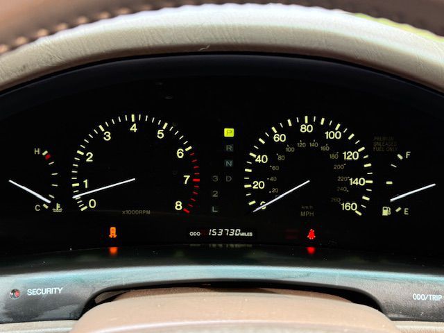 1995 Lexus LS Image 24