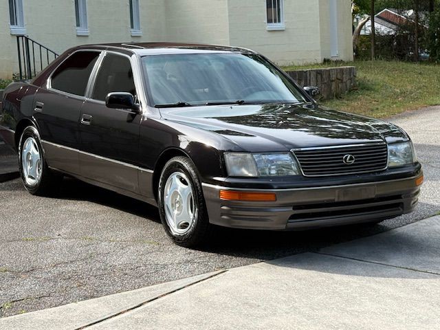 1995 Lexus LS Image 30