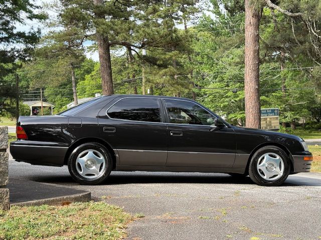 1995 Lexus LS Image 35