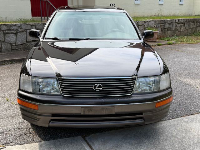 1995 Lexus LS Image 48