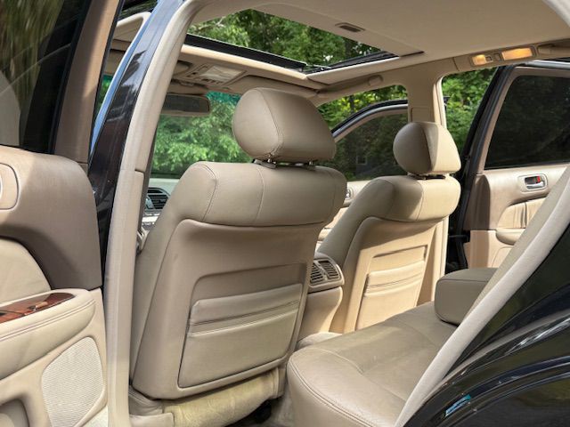 1995 Lexus LS Image 64
