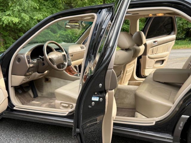 1995 Lexus LS Image 65