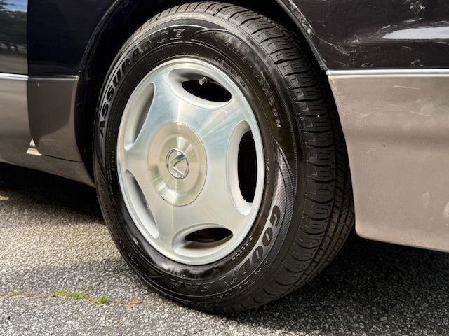 1995 Lexus LS Image 70