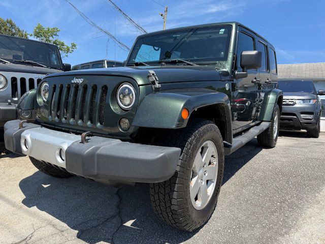 2011 Jeep Wrangler Unlimited Image 3