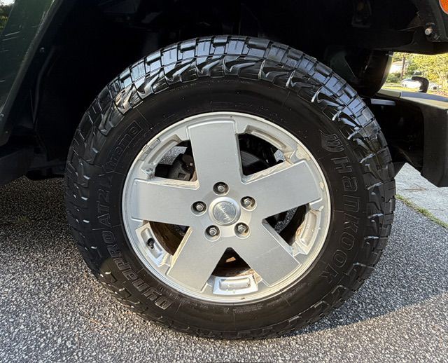 2011 Jeep Wrangler Unlimited Image 31