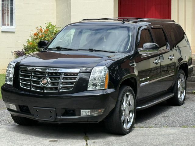 2013 Cadillac Escalade Image 3
