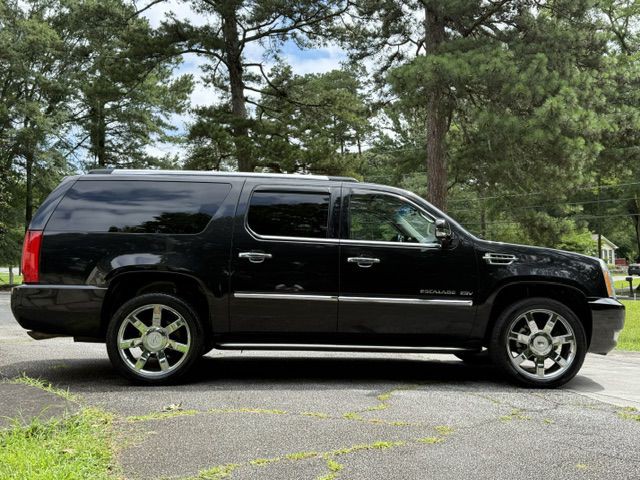 2013 Cadillac Escalade Image 23