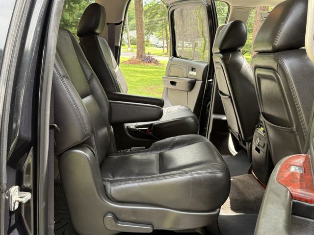 2013 Cadillac Escalade Image 50