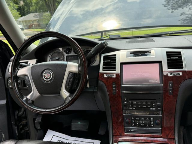 2013 Cadillac Escalade Image 56