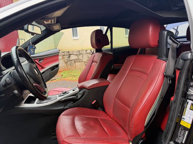 2011 BMW 3 Series Image 5