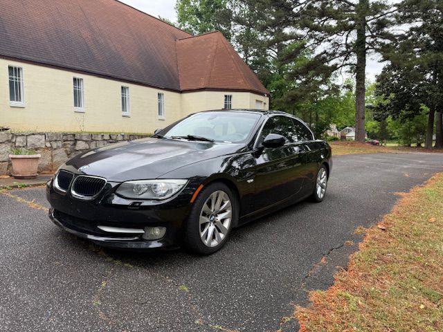 2011 BMW 3 Series Image 10