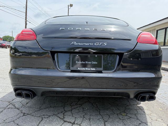 2013 Porsche Panamera Image 2