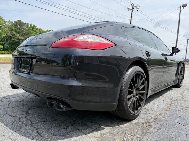 2013 Porsche Panamera Image 4