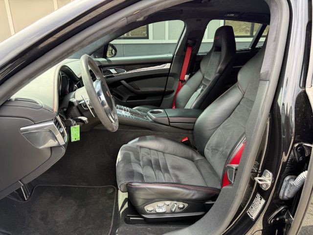 2013 Porsche Panamera Image 7