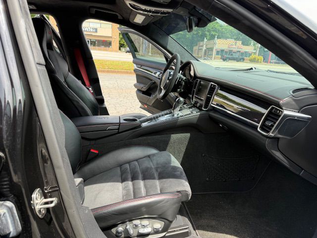 2013 Porsche Panamera Image 10