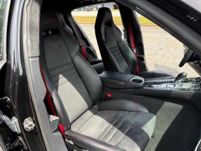 2013 Porsche Panamera Image 11