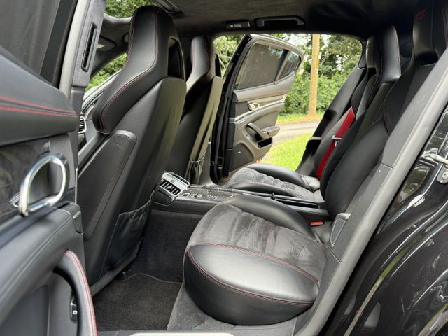 2013 Porsche Panamera Image 10