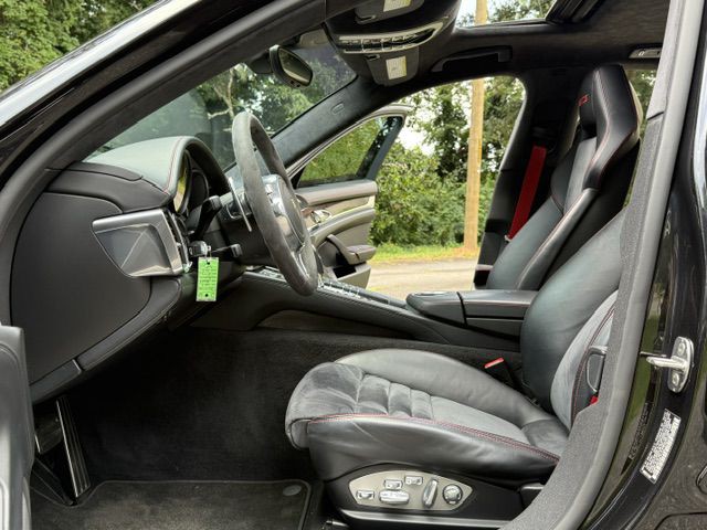 2013 Porsche Panamera Image 26