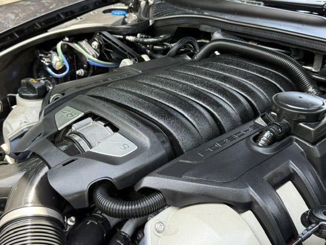 2013 Porsche Panamera Image 46