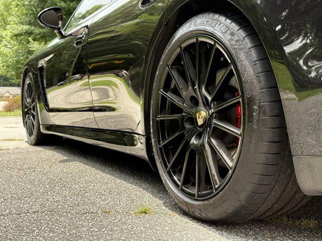 2013 Porsche Panamera Image 71
