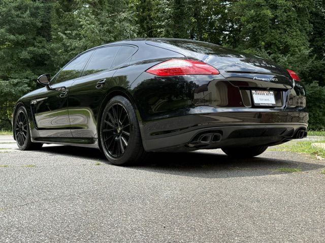 2013 Porsche Panamera Image 80