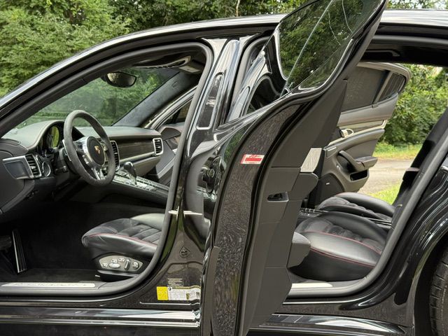 2013 Porsche Panamera Image 86