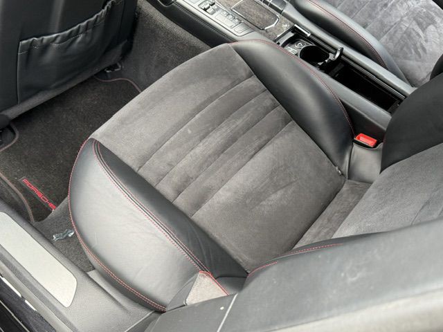 2013 Porsche Panamera Image 92