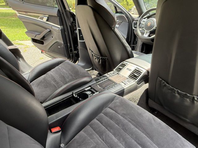 2013 Porsche Panamera Image 99