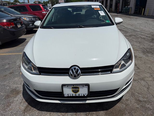 2015 Volkswagen Golf Image 2