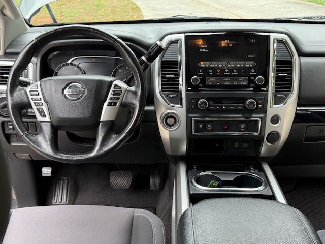 2021 Nissan Titan Image 6