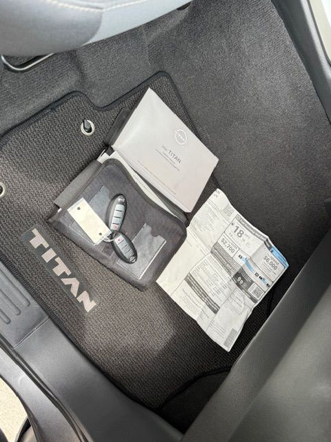 2021 Nissan Titan Image 10