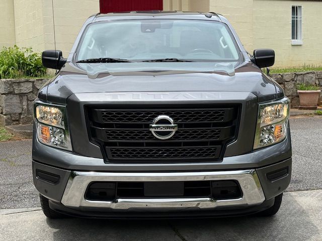 2021 Nissan Titan Image 13