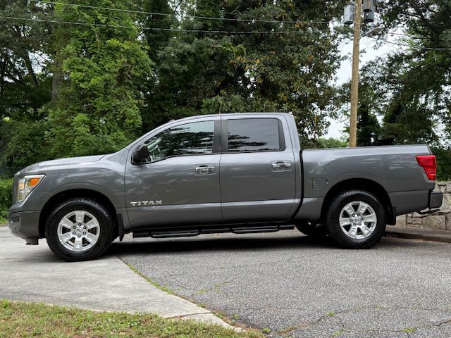 2021 Nissan Titan Image 19