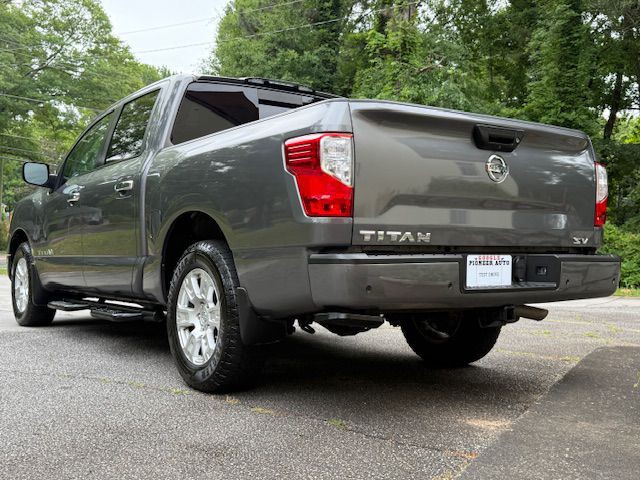 2021 Nissan Titan Image 20