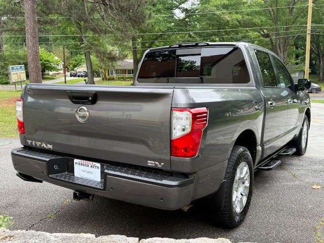 2021 Nissan Titan Image 23
