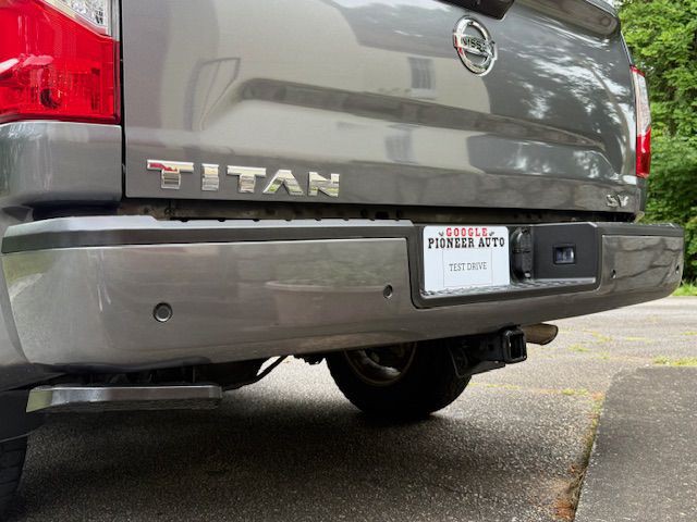 2021 Nissan Titan Image 25