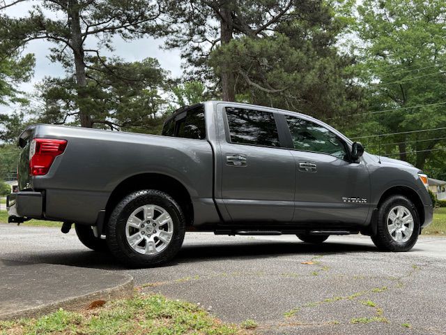 2021 Nissan Titan Image 29