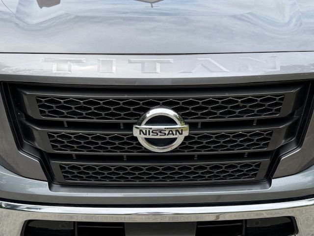 2021 Nissan Titan Image 45