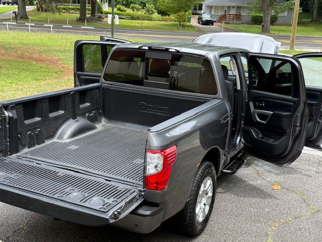 2021 Nissan Titan Image 54