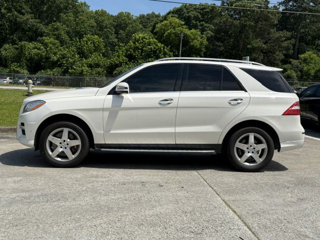 2012 Mercedes-Benz M-Class Image 2