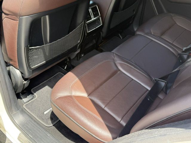 2012 Mercedes-Benz M-Class Image 11