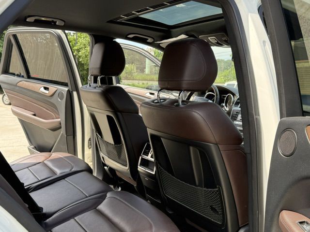 2012 Mercedes-Benz M-Class Image 29